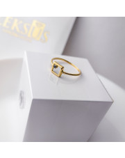 Złoty pierścionek kontur kwadratu z czarnym oczkiem - pr. 585