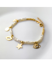 Pozłacana srebrna bransoletka z wiszącymi motywami i białym agatem  pr.925