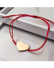 Bransoletka na czerwonym sznurku ze złotym sercem z możliwością graweru z dwóch stron - pr. 585 