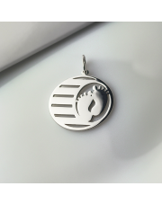 Srebrna zawieszka Stópki w kole do graweru - pr.925